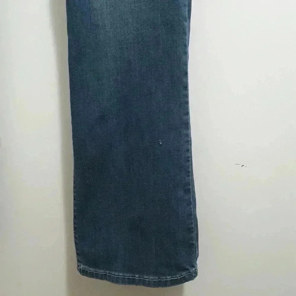 Guess Medium Rise Curvy Boot Charlotte Fit 29 - Picture 4 of 14